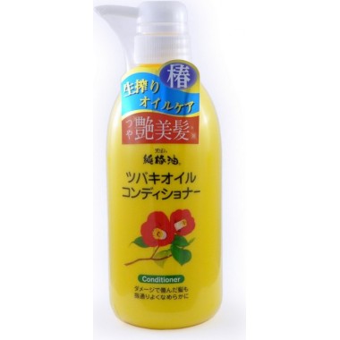 Кондиционер для поврежденных волос с маслом японской камелии, 500 мл — Camellia Oil Hair Conditioner
